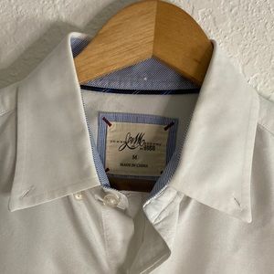 Johnson and Murphy White button down classic shirt